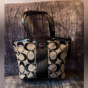 Coach Signature F21950 Tote Shoulder Bag